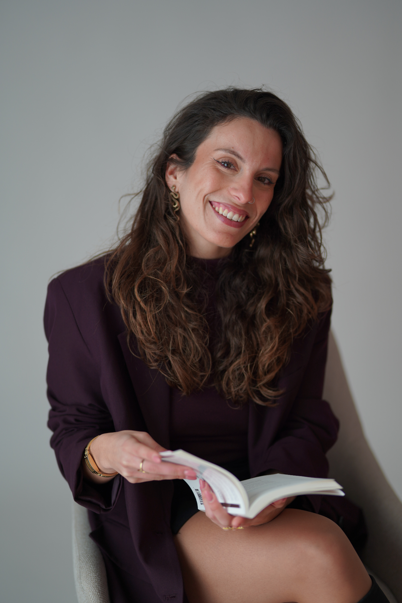 María Márquez leyendo